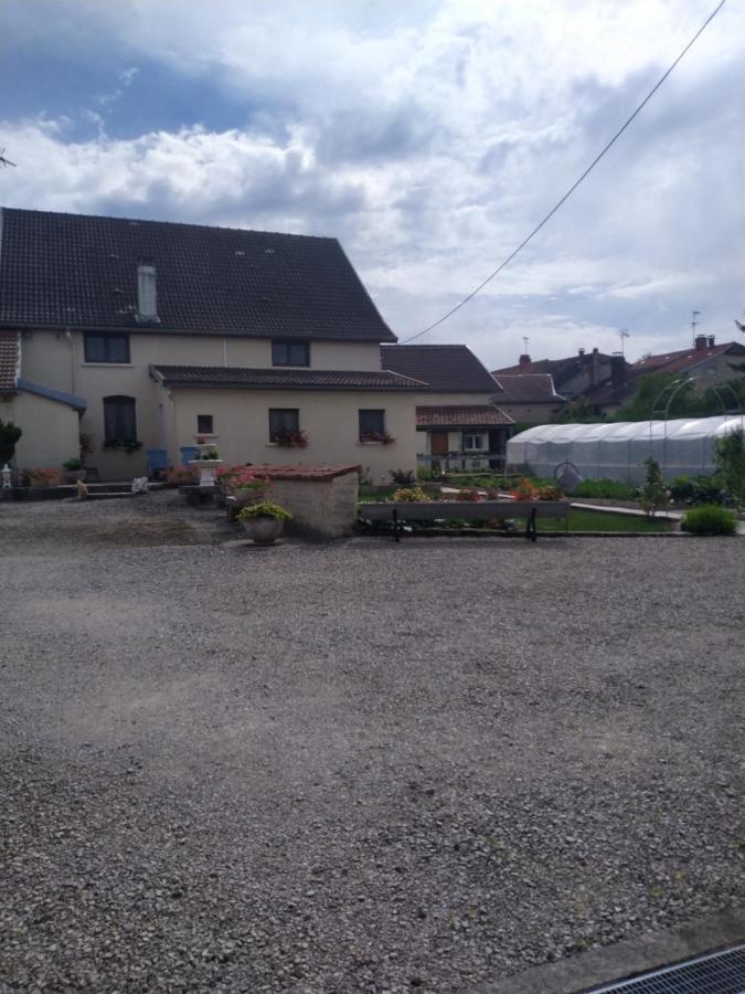 A La Maison Du Bonheur Lanty-sur-Aube Екстериор снимка